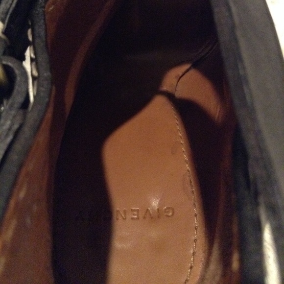 Givenchy Ankle Heeled Booties - Picture 6 of 8